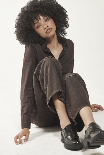 Vertical Image 2